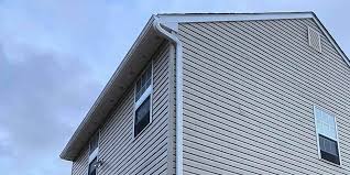 How To Choose The Right Materials for Your Siding Installation in 'Green Forest, AR